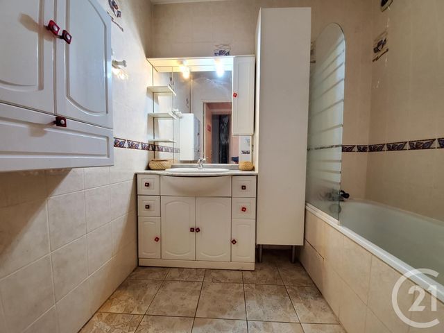 Appartement F4 à vendre - 4 pièces - 86.7 m2 - MAISONS ALFORT - 94 - ILE-DE-FRANCE - Century 21 Lb Immobilier Appartement F4 à vendre - 4 pièces - 86.7 m2 - MAISONS ALFORT - 94 - ILE-DE-FRANCE - Century 21 Lb Immobilier