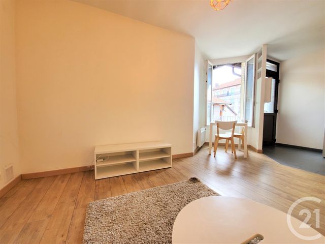 Appartement F1 à louer - 1 pièce - 24.33 m2 - MAISONS ALFORT - 94 - ILE-DE-FRANCE - Century 21 Lb Immobilier Appartement F1 à louer - 1 pièce - 24.33 m2 - MAISONS ALFORT - 94 - ILE-DE-FRANCE - Century 21 Lb Immobilier