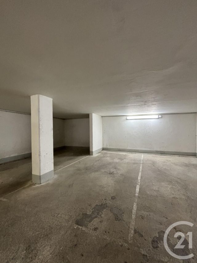 Afficher la photo en grand parking à louer - ALFORTVILLE - 94 - ILE-DE-FRANCE - Century 21 Lb Immobilier