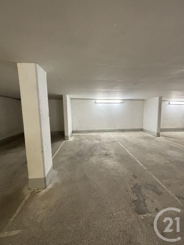 Afficher la photo en grand parking à louer - ALFORTVILLE - 94 - ILE-DE-FRANCE - Century 21 Lb Immobilier
