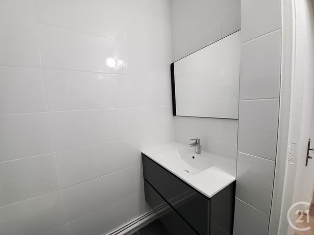 Appartement F2 à louer - 2 pièces - 41.78 m2 - MAISONS ALFORT - 94 - ILE-DE-FRANCE - Century 21 Lb Immobilier